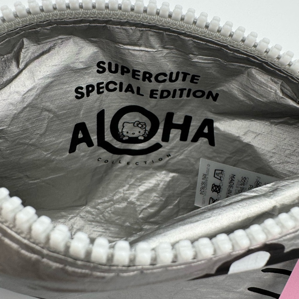 Aloha Collection x Hello Kitty Pouch Set - Picture 10 of 12